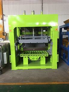 Concrete Brick Machine