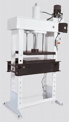 Hydraulic Presses Private Ship Construction