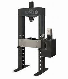 Hydraulic Presses Private Ship Construction