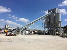 Mobile Concrete Mixing Batching Plants