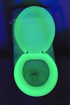 Plastic Toilet Seats