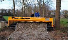 Road Building Machine