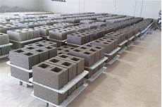 Semi-Automatic Concrete Block Machines
